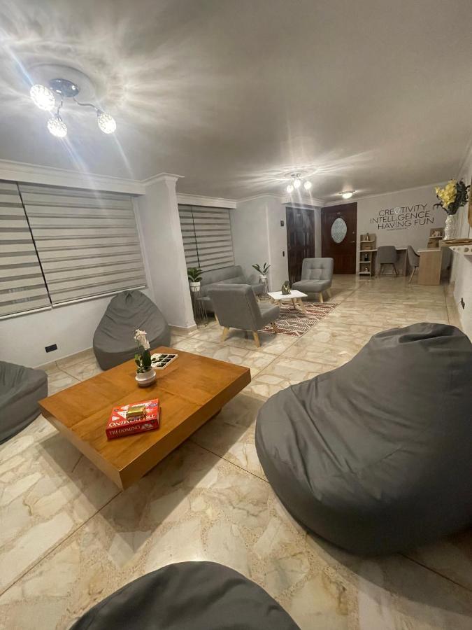 Habitacion Privada Y Hermosa - Laureles 3 Habitación en casa particular